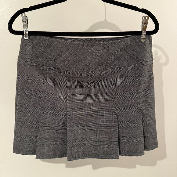 Le chateau Mini Skirt Plaid - Picture 2 of 3